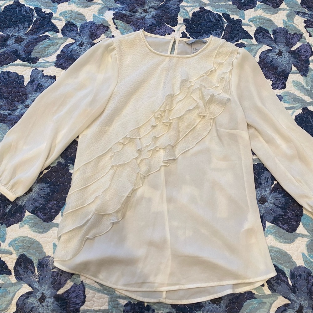 H & M cream color 3/4 sleeve blouse